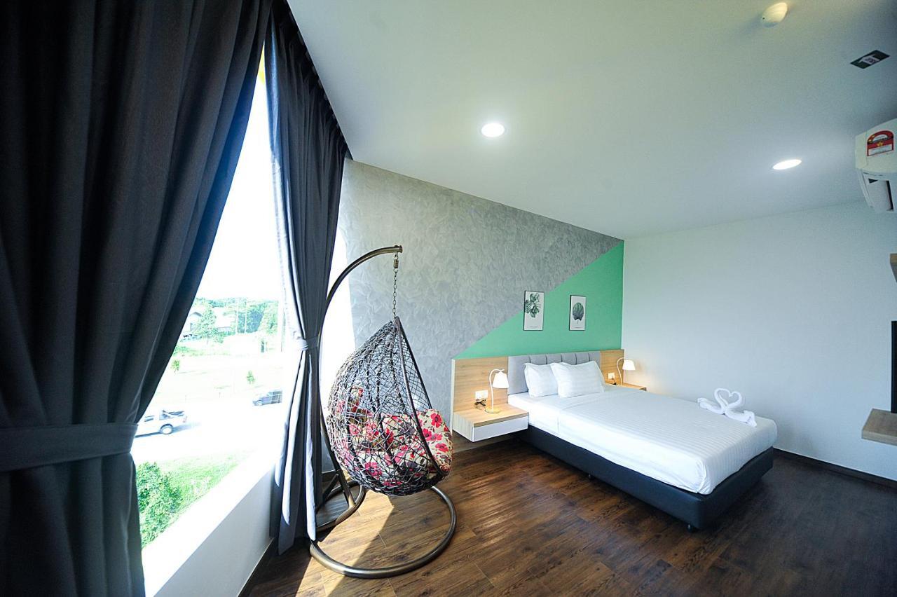 Mye Hotel Muar Exteriör bild