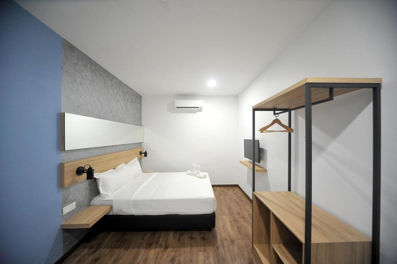 Mye Hotel Muar Exteriör bild