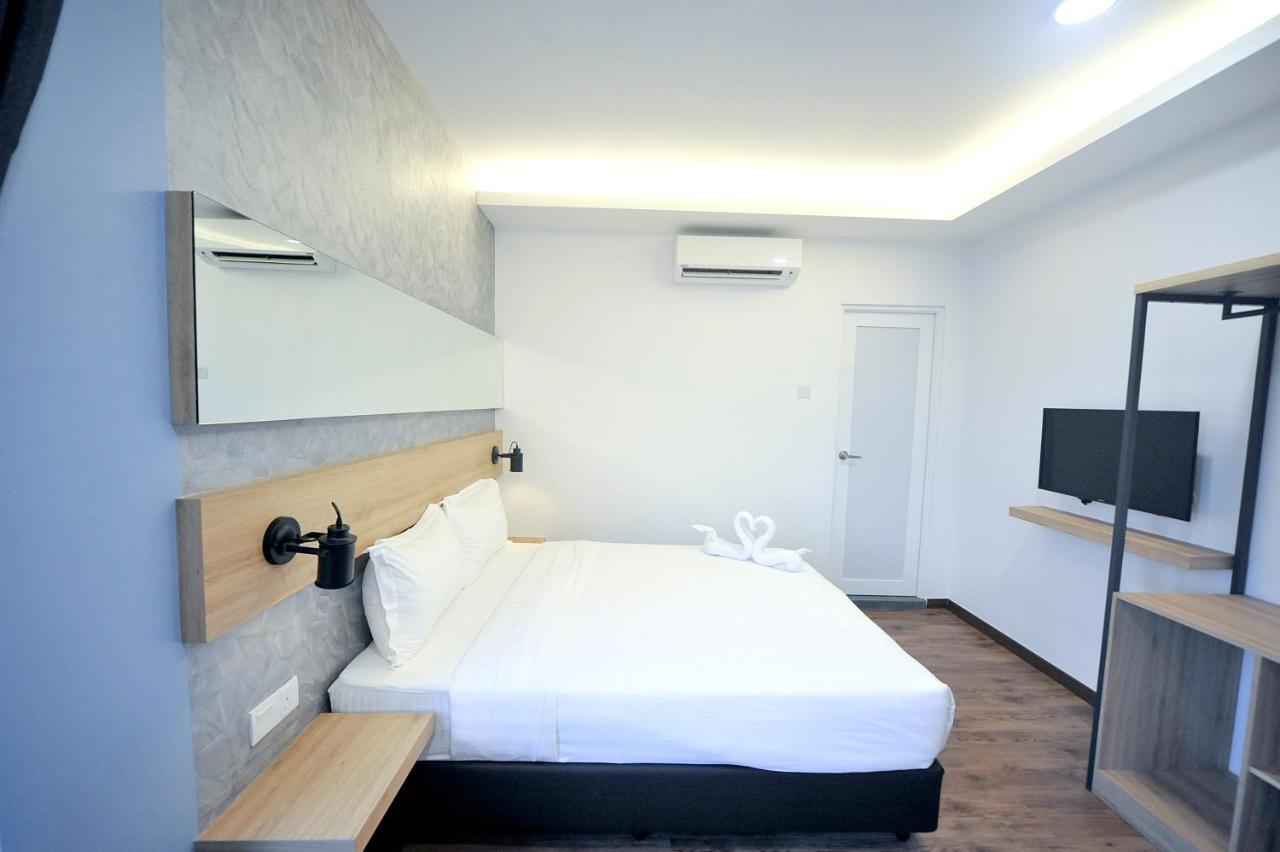 Mye Hotel Muar Exteriör bild