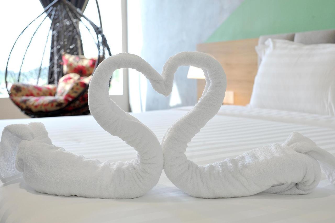 Mye Hotel Muar Exteriör bild