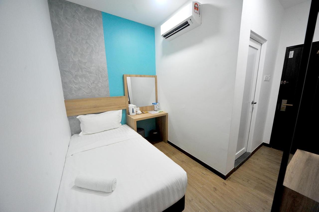 Mye Hotel Muar Exteriör bild